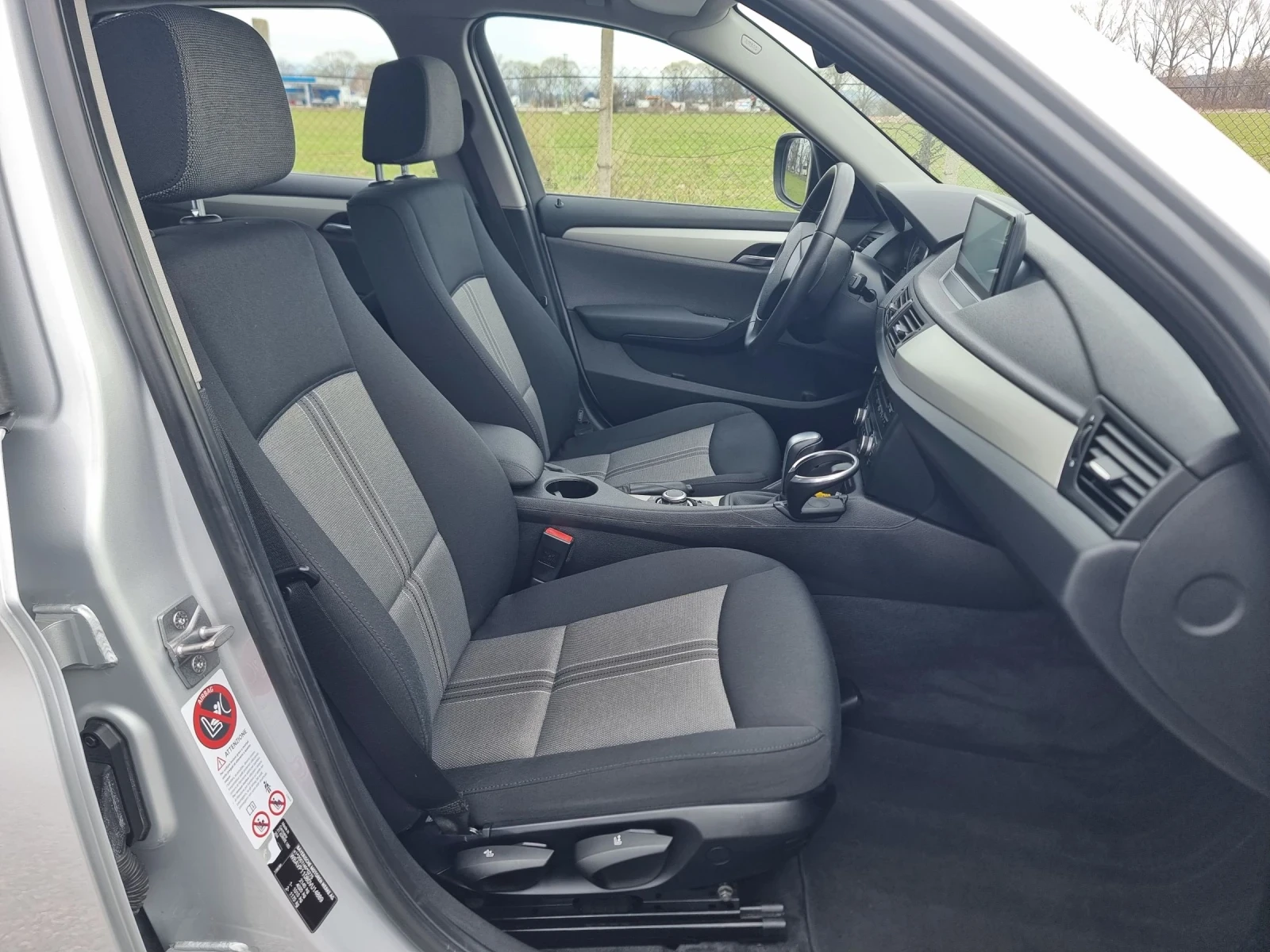 BMW X1, снимка 10 - Автомобили и джипове - 53951352