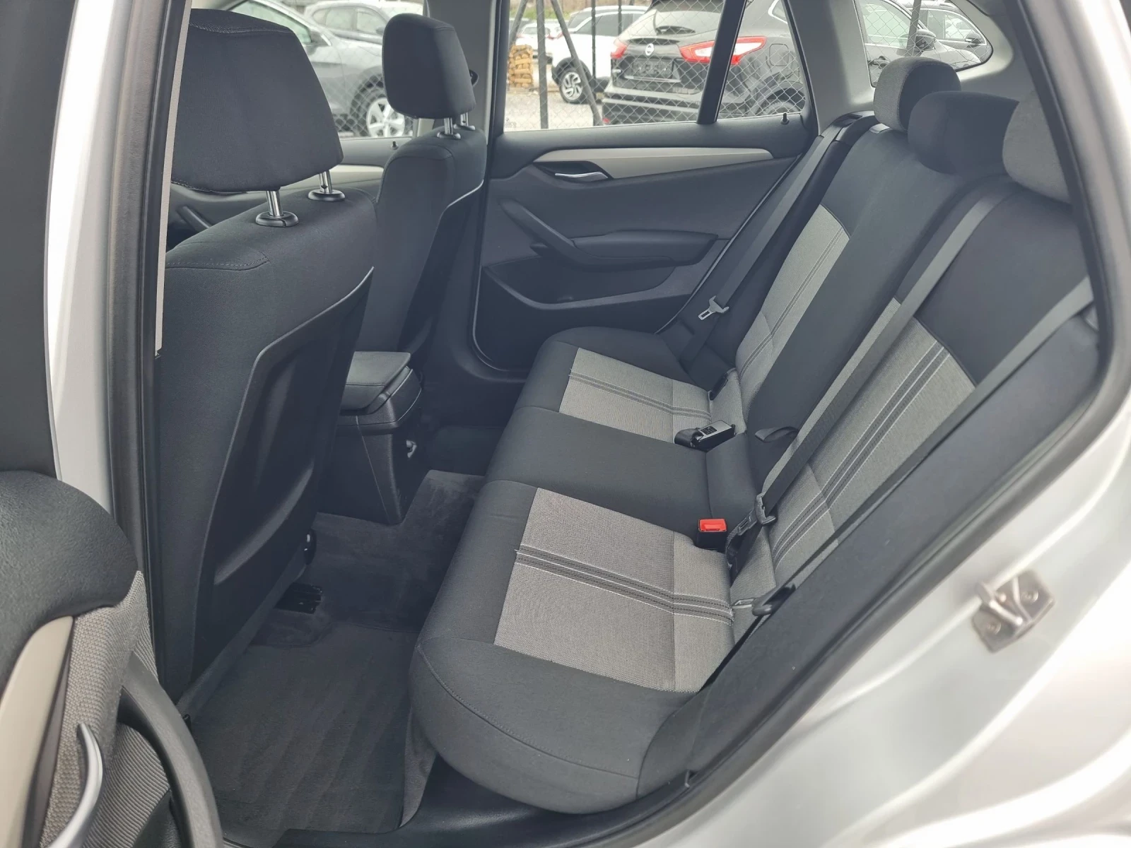 BMW X1, снимка 11 - Автомобили и джипове - 53951352