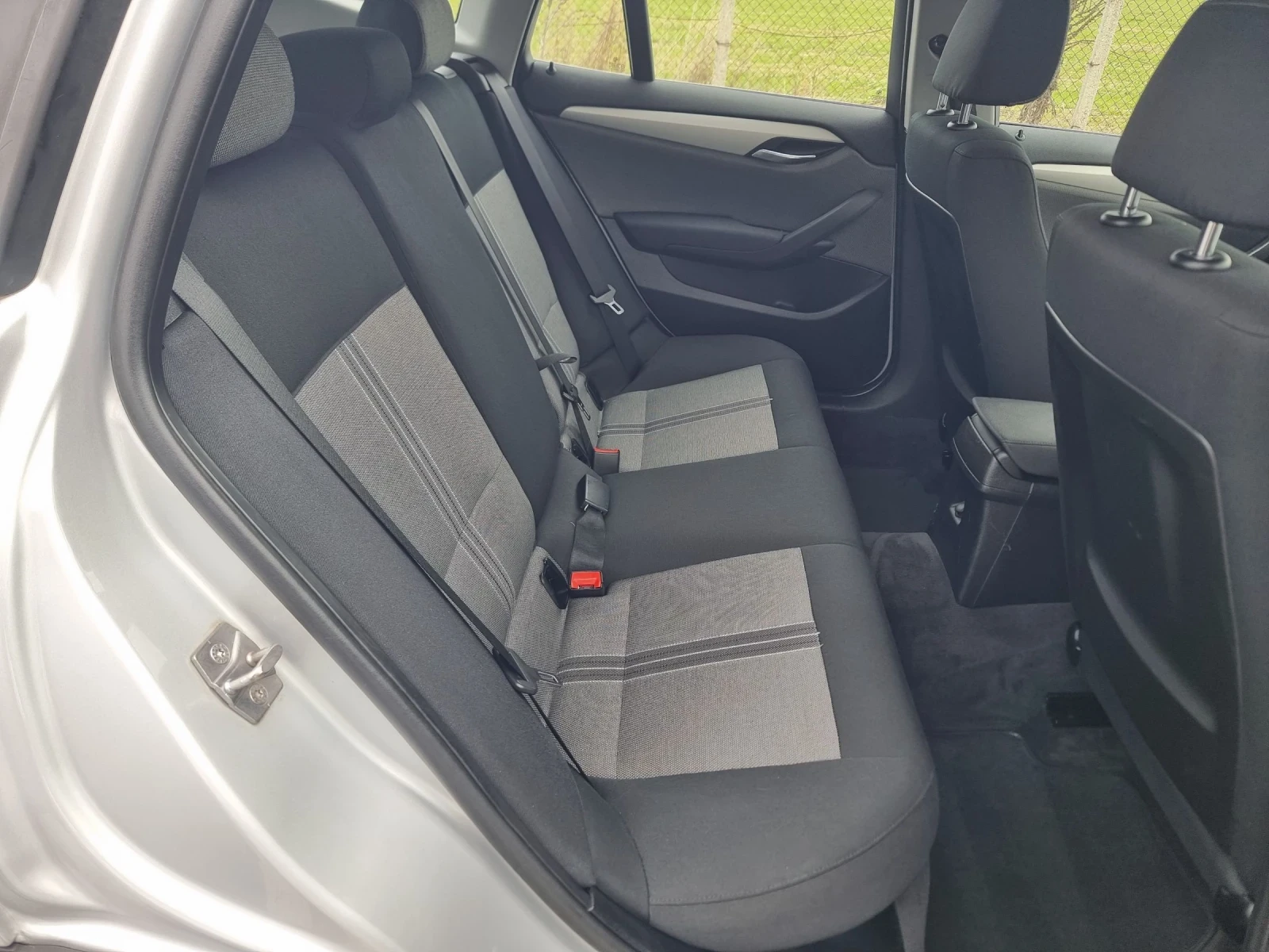 BMW X1, снимка 12 - Автомобили и джипове - 53951352