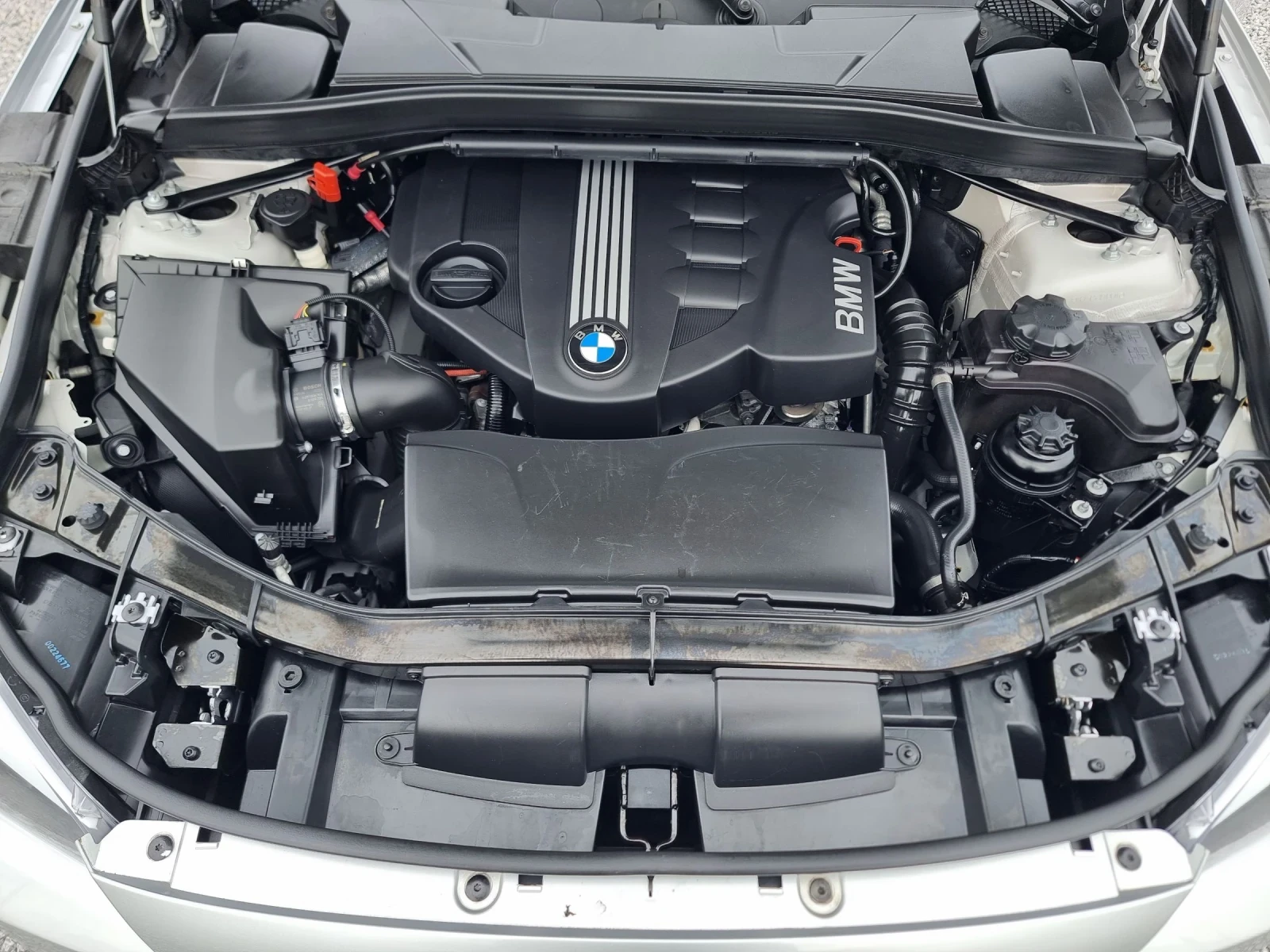 BMW X1, снимка 13 - Автомобили и джипове - 53951352