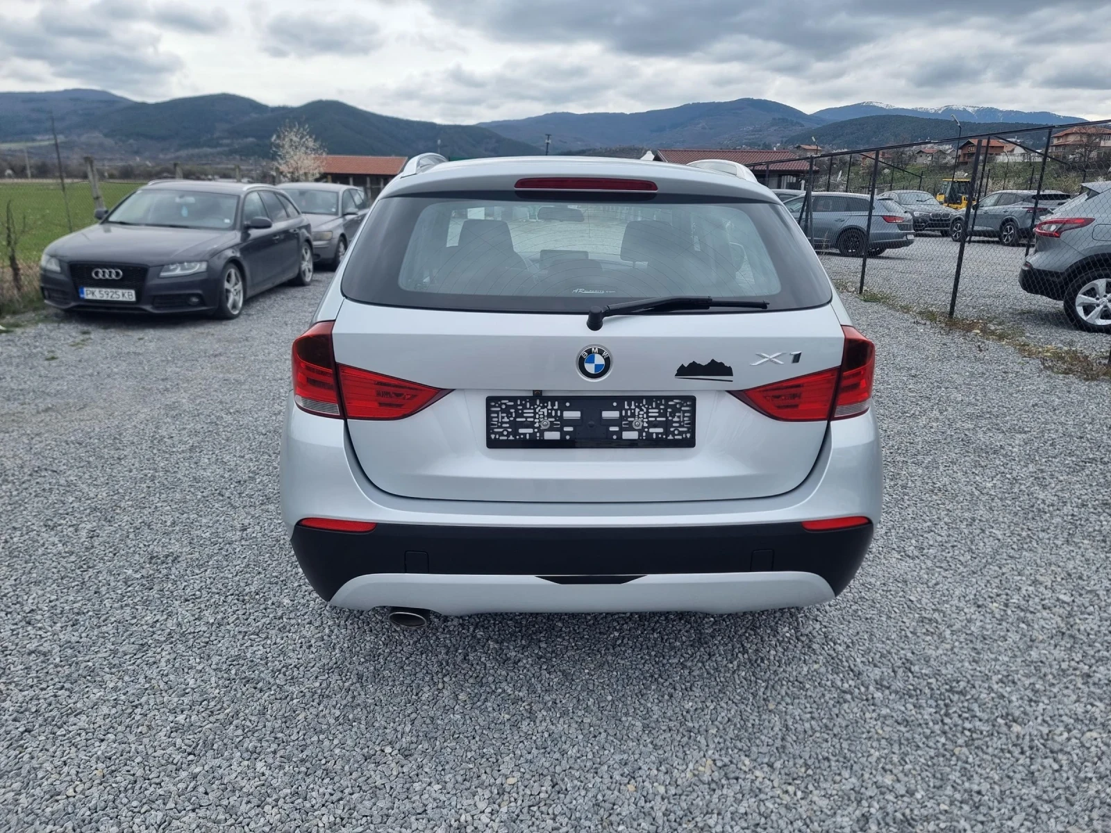 BMW X1, снимка 5 - Автомобили и джипове - 53951352