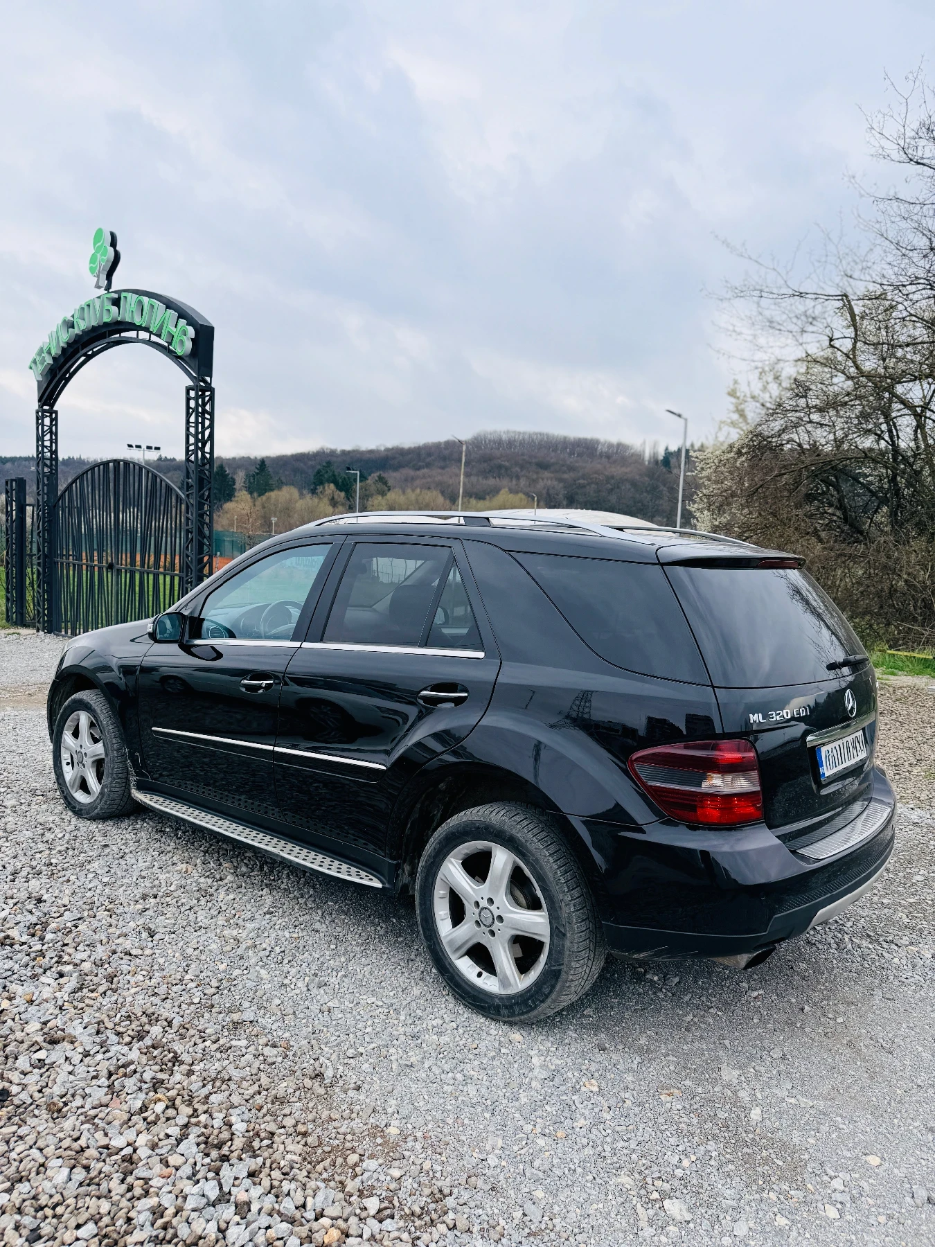 Mercedes-Benz ML 320, снимка 3 - Автомобили и джипове - 54252620