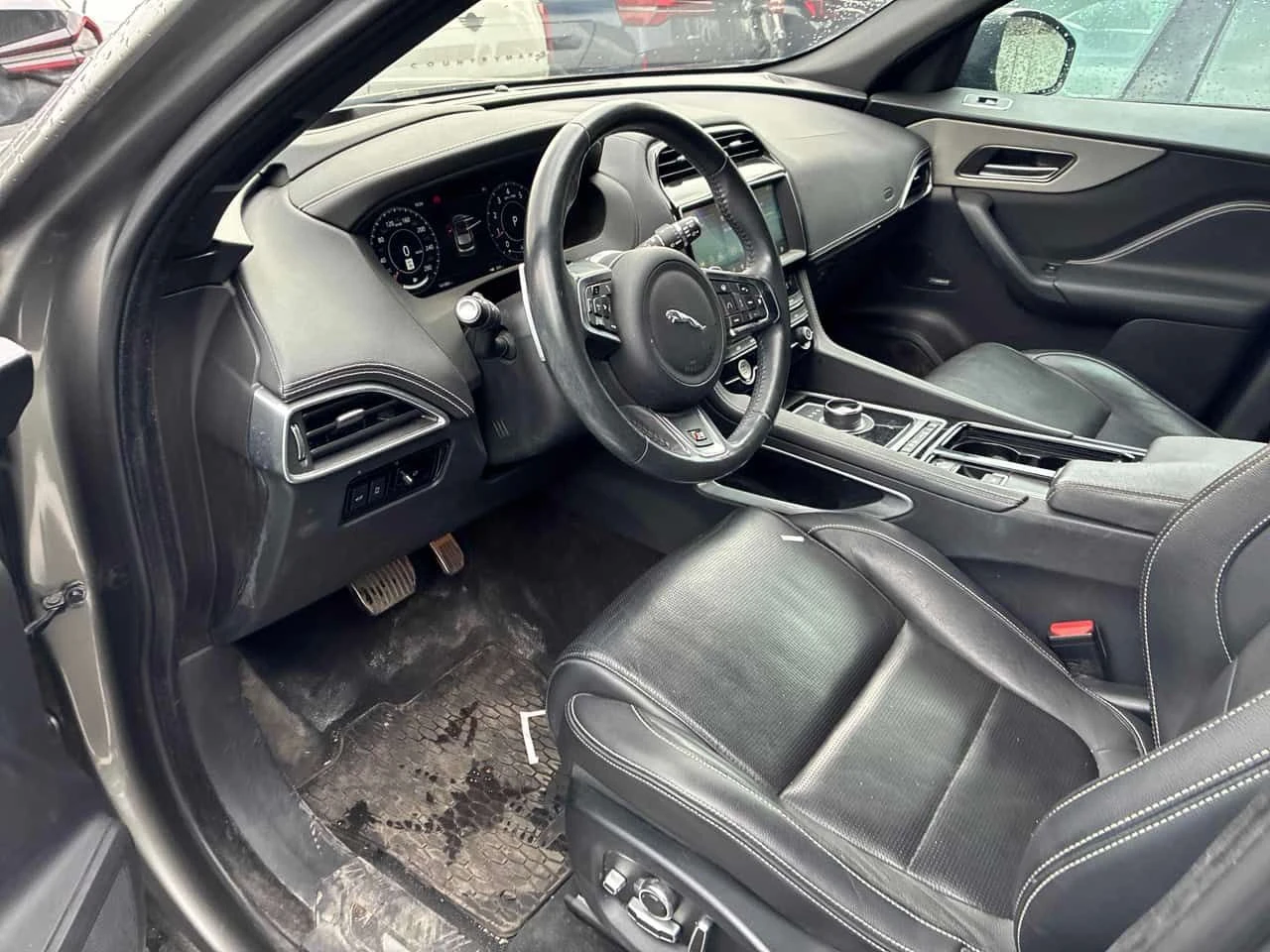Jaguar F-PACE * S * PANO * �������� * ������ | Mobile.bg � ����������� 5