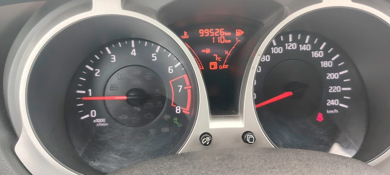 Nissan Juke 1, 2-117К.С.TEKNA 99х.км, снимка 12 - Автомобили и джипове - 54568528