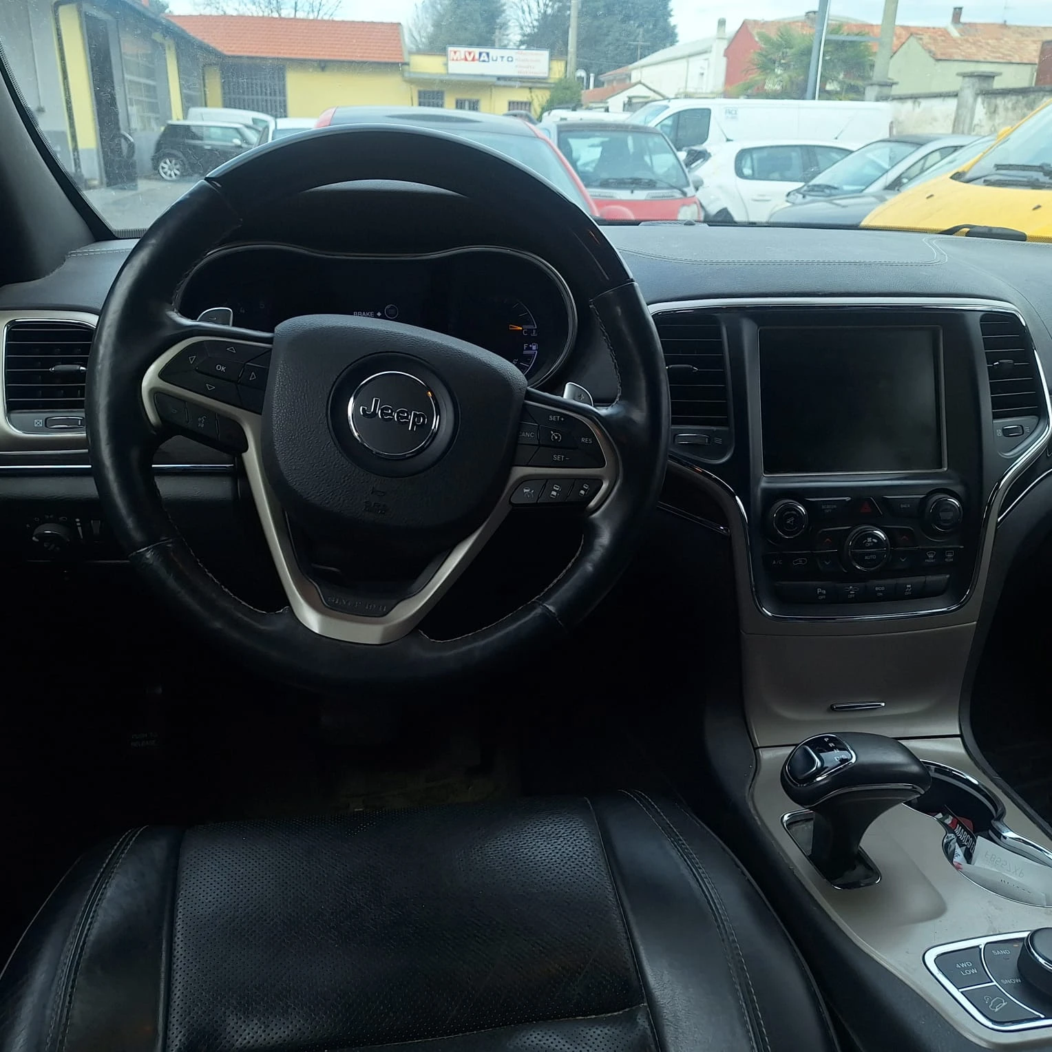 Jeep Grand cherokee 3.0D Overland, снимка 9 - Автомобили и джипове - 55148983