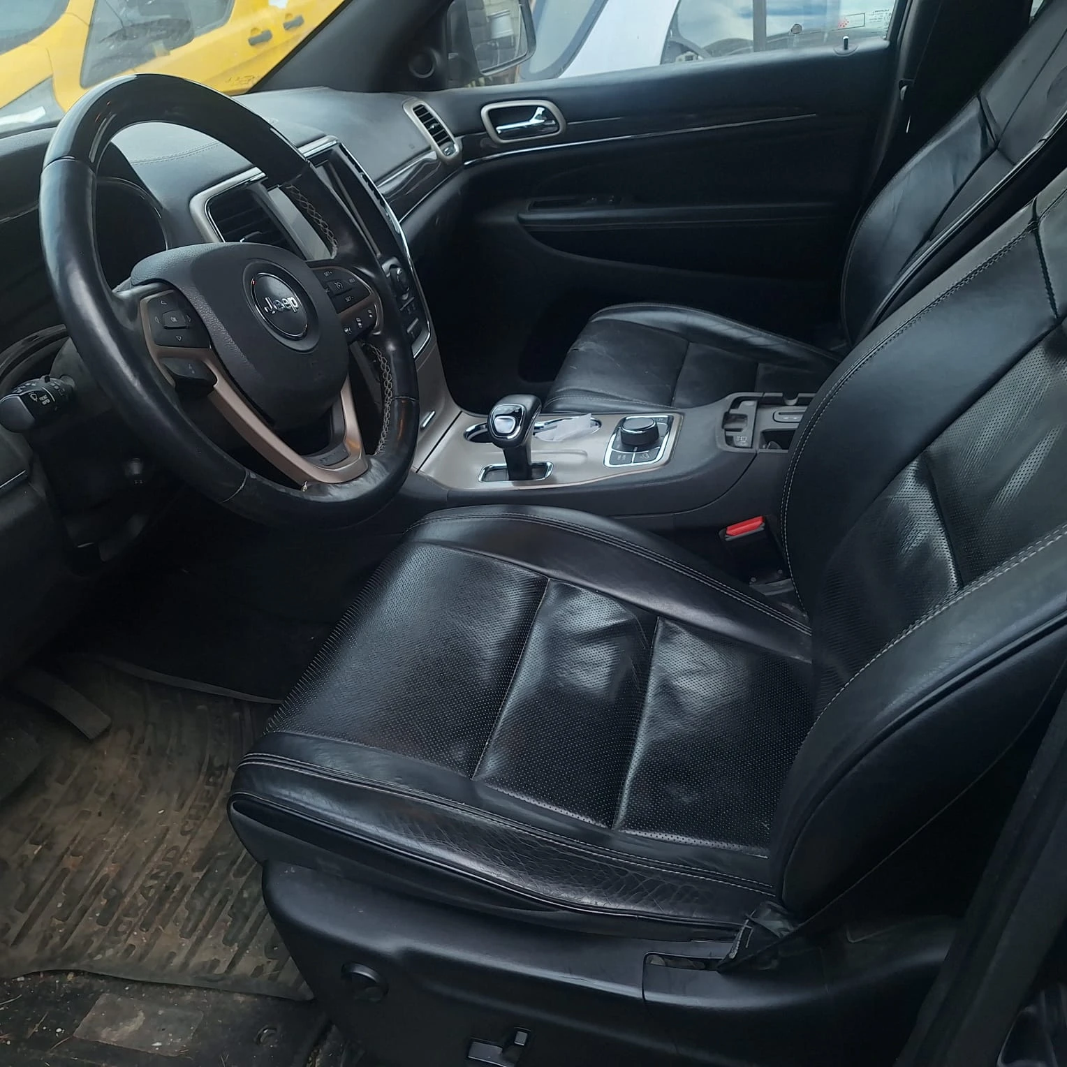 Jeep Grand cherokee 3.0D Overland, снимка 8 - Автомобили и джипове - 55148983