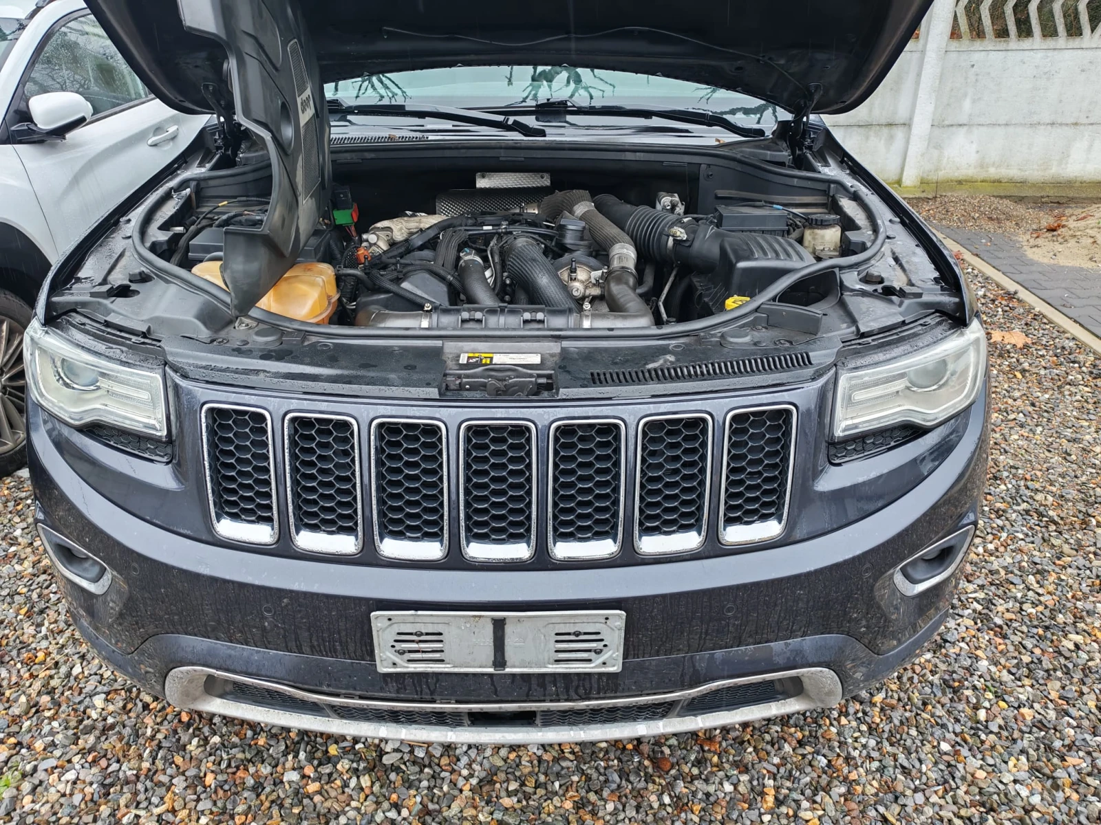 Jeep Grand cherokee 3.0D Overland, снимка 11 - Автомобили и джипове - 55148983