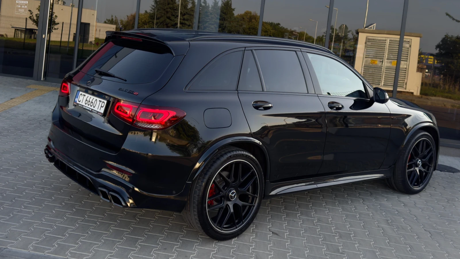 Mercedes-Benz GLC 220 AMG  4Matic, снимка 6 - Автомобили и джипове - 55878953