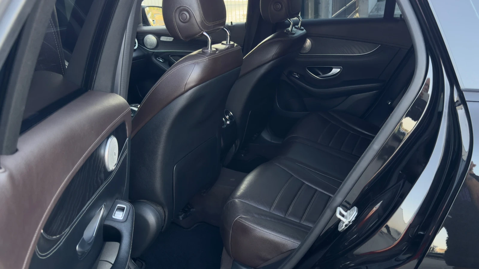 Mercedes-Benz GLC 220 AMG  4Matic, снимка 11 - Автомобили и джипове - 55878953