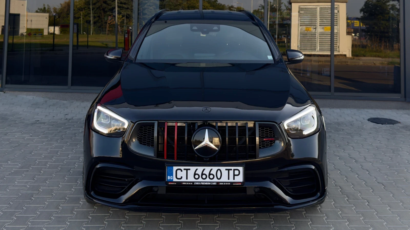 Mercedes-Benz GLC 220 AMG  4Matic, снимка 2 - Автомобили и джипове - 55878953