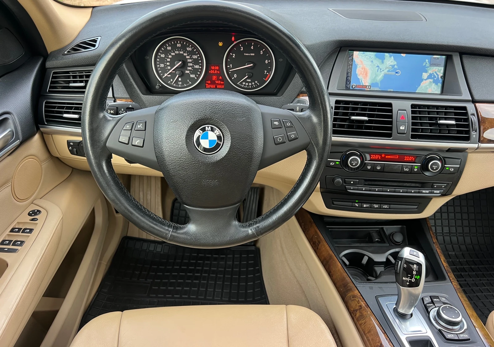BMW X5 3.5xi FACELIFT/PANORAMA/LED/XENON/NAVI/KOJA/FULL, снимка 16 - Автомобили и джипове - 56039130