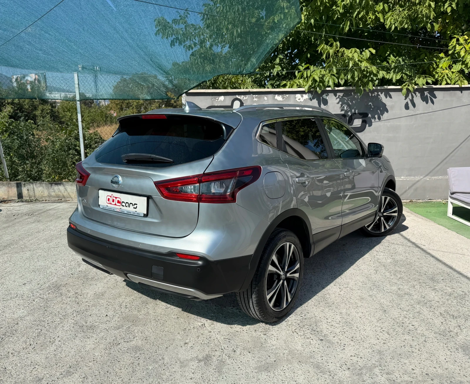 Nissan Qashqai 1.5DCI N-Connect Facelift, снимка 4 - Автомобили и джипове - 56114247