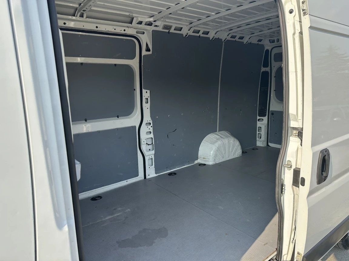Peugeot Boxer GRUPE 3 2.0hdi130ks - изображение 7