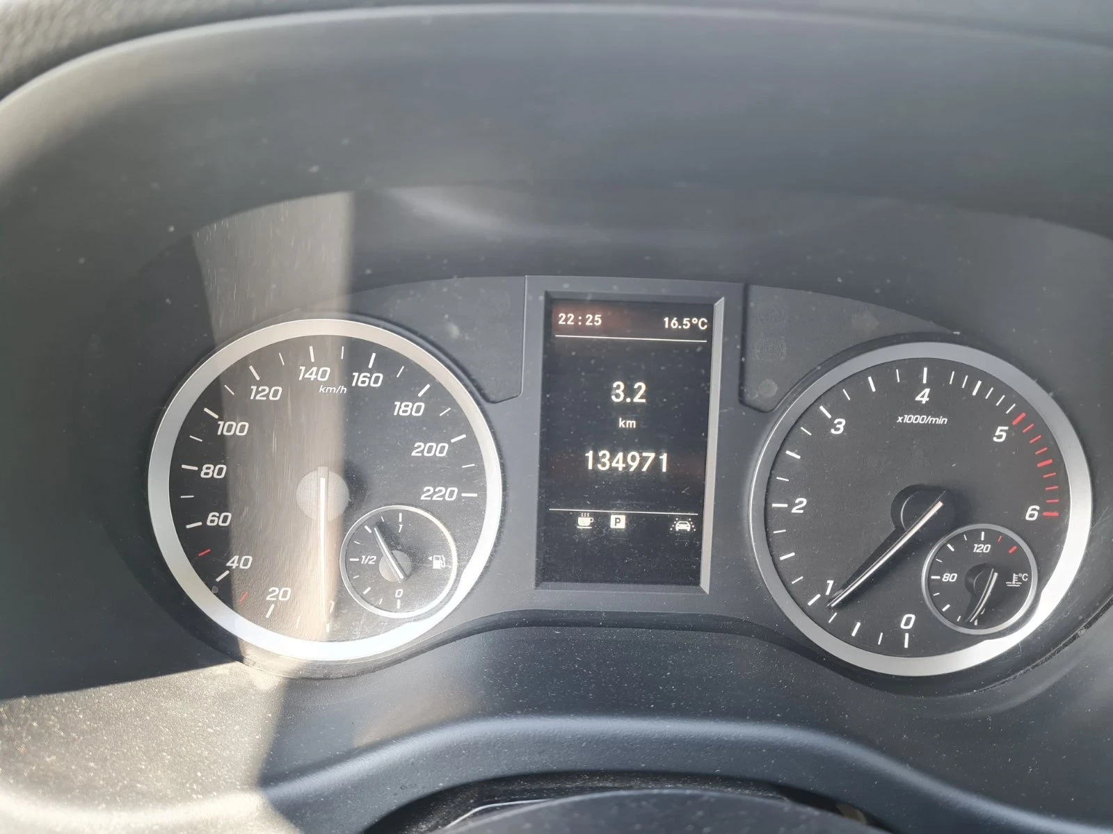 Mercedes-Benz Vito 114 ka/ cruise control/ PARKTRONIC, снимка 13 - Бусове и автобуси - 54826003