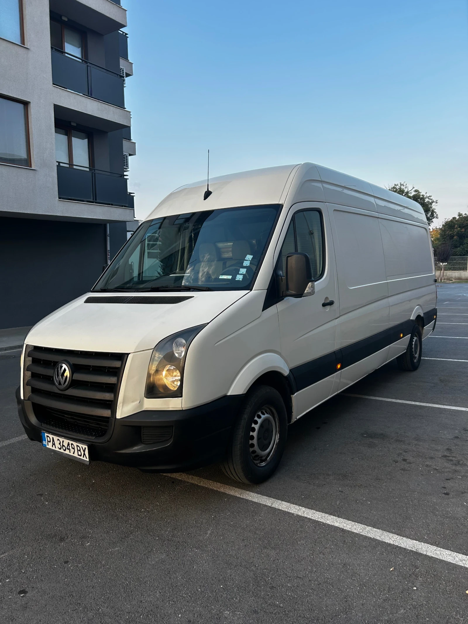 VW Crafter, снимка 3 - Бусове и автобуси - 56041018