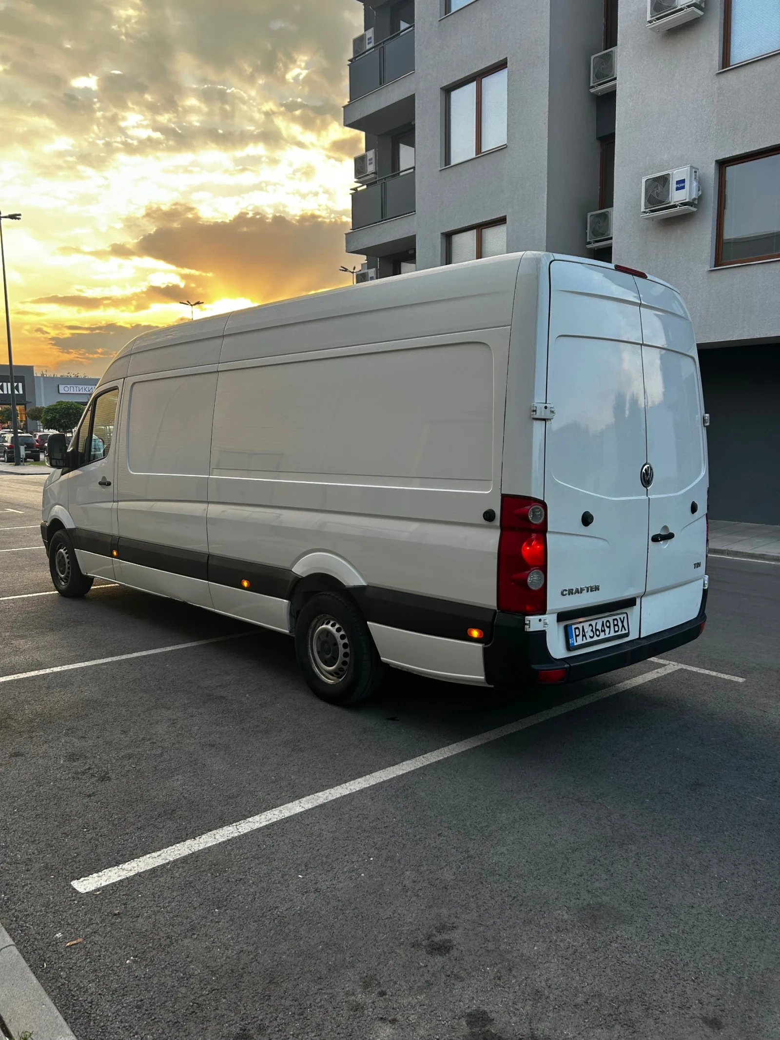VW Crafter, снимка 5 - Бусове и автобуси - 56041018