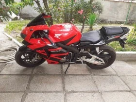     Honda Cbr