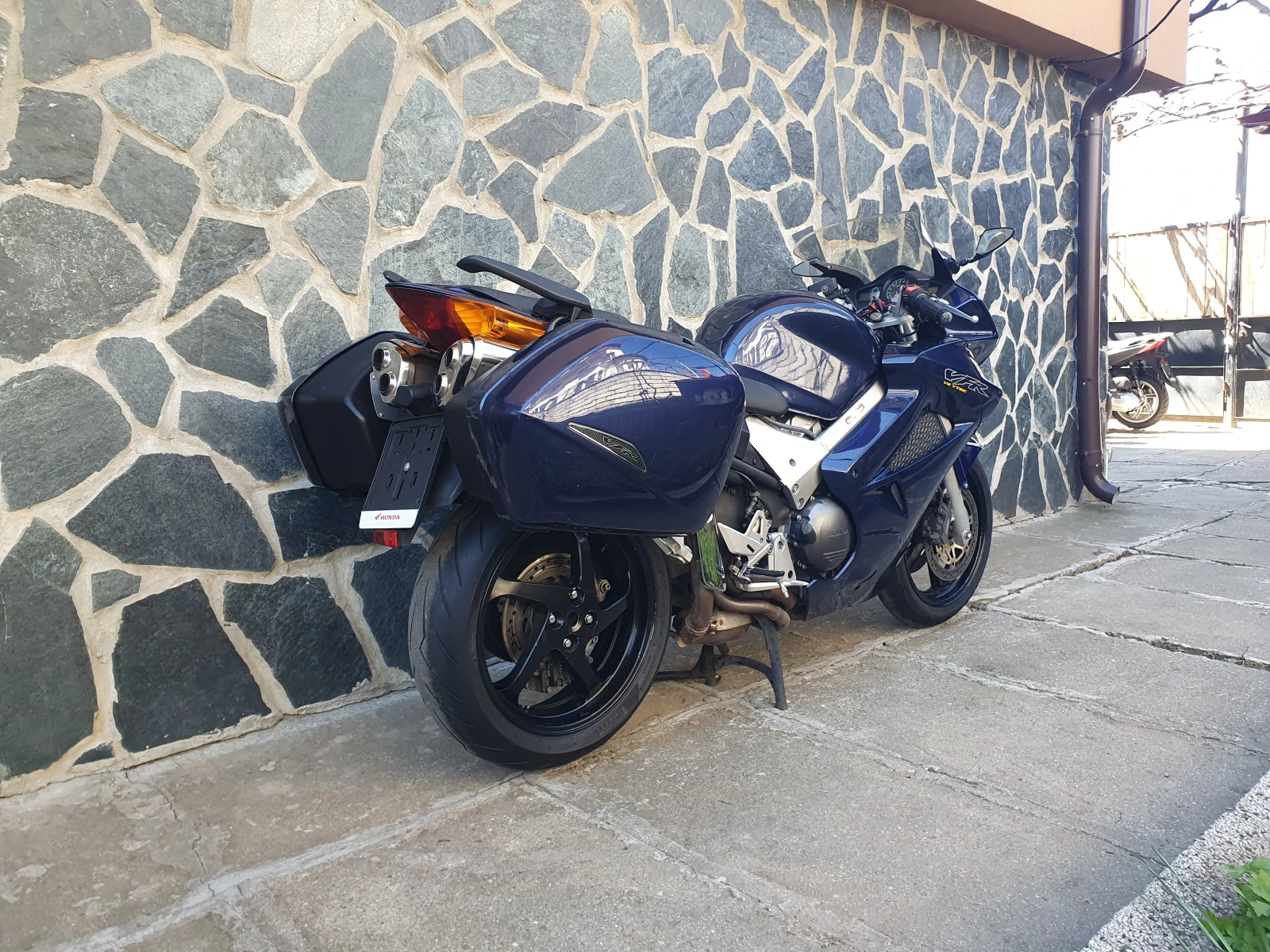 Honda Vfr 800i 2-куфара - изображение 9