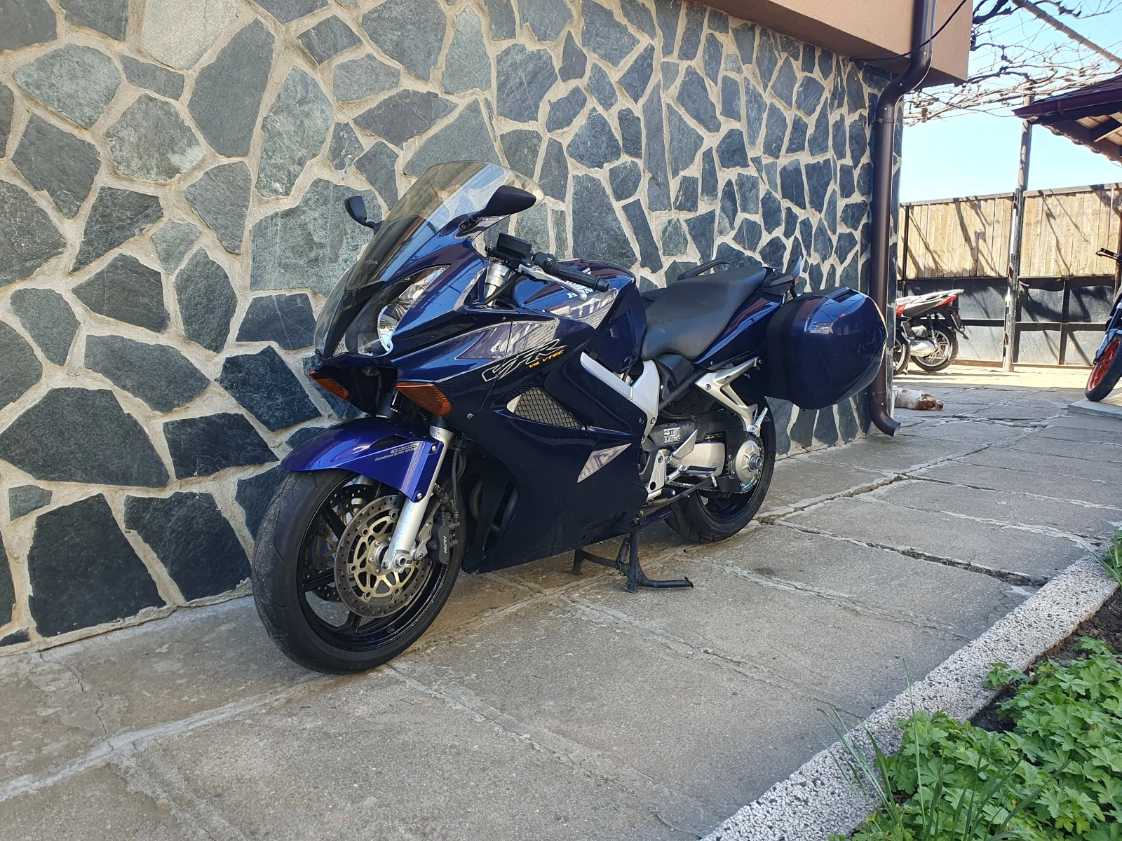 Honda Vfr 800i 2-куфара - изображение 2