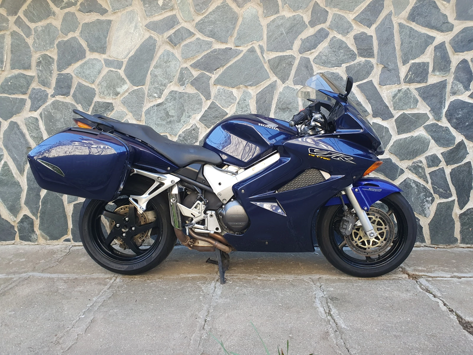 Honda Vfr 800i 2-куфара - изображение 6
