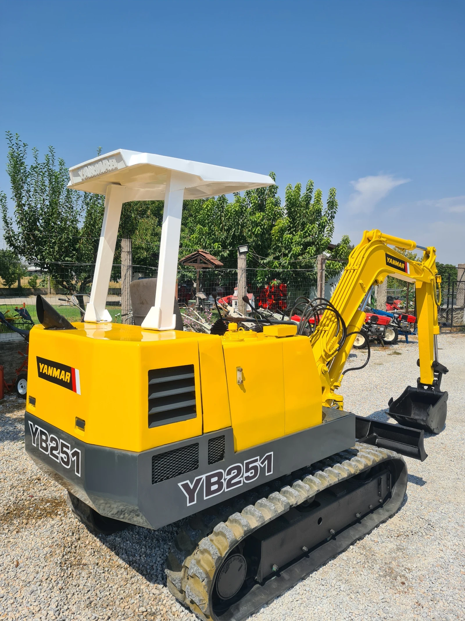 Багер Yanmar 251 - изображение 3