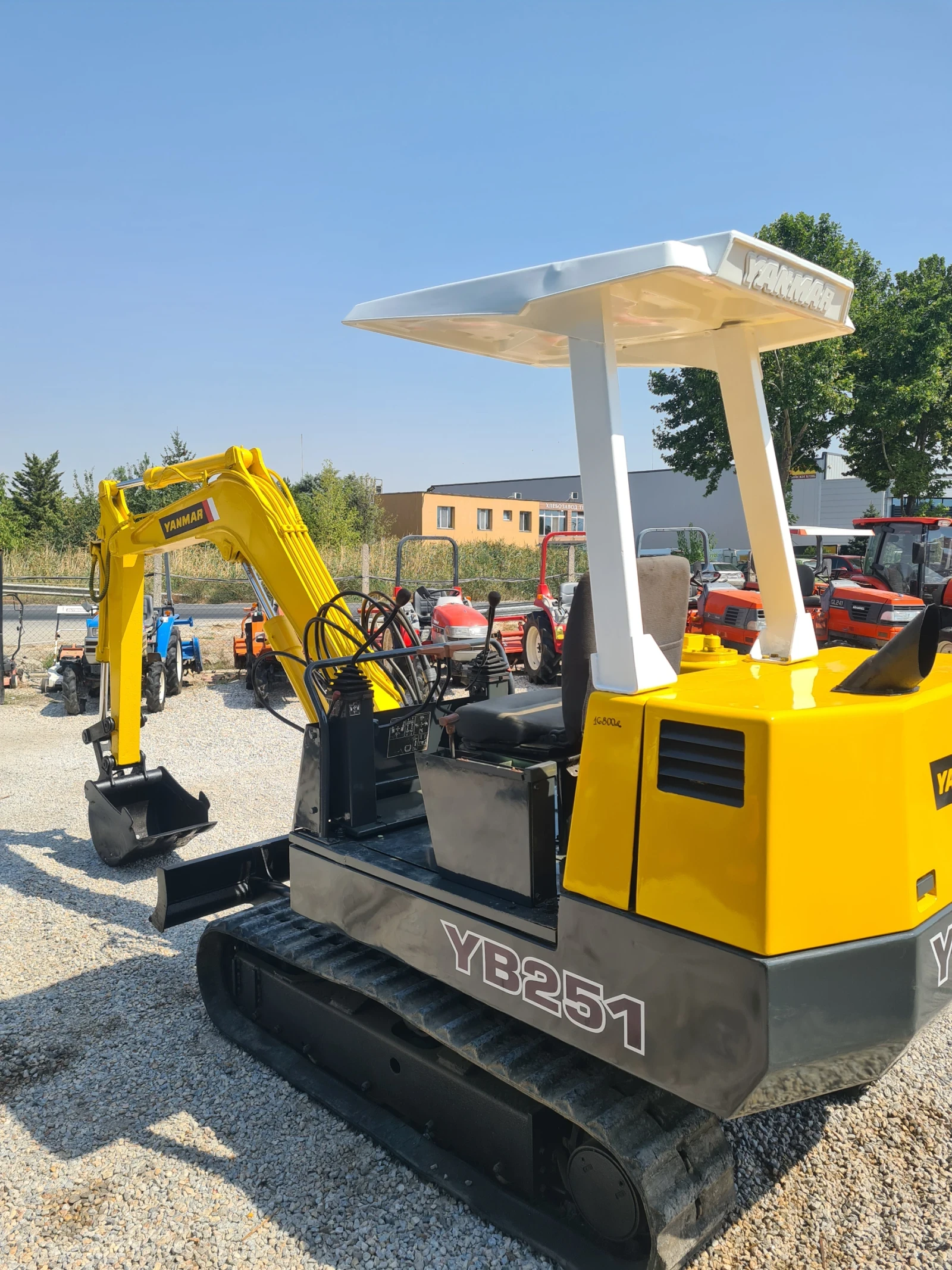 Багер Yanmar 251 - изображение 4