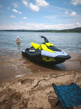 Джет Bombardier Sea Doo Spark trixx 3up , снимка 7