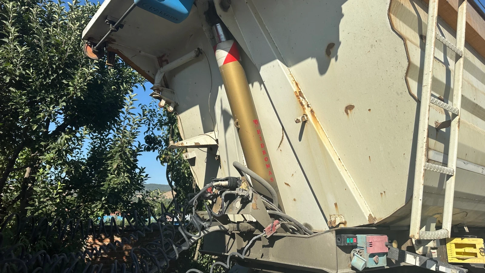 Полуремарке Други 25 кубикова, снимка 2 - Ремаркета - 53933826