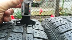 Гуми Зимни 215/70R15, снимка 4