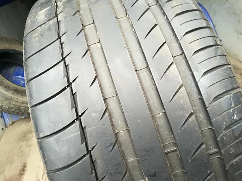 Гуми Летни 245/40R18, снимка 2 - Гуми и джанти - 20890699