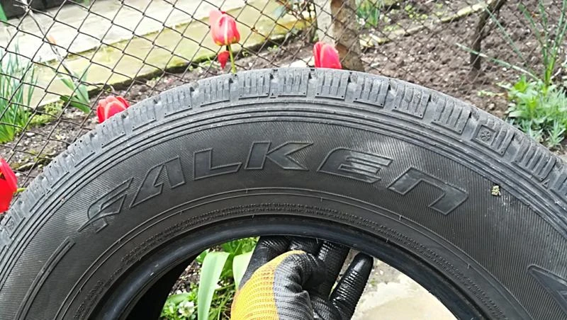 Гуми Зимни 215/70R15, снимка 6 - Гуми и джанти - 25305979