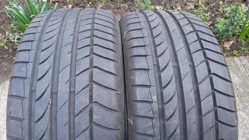 Гуми Летни 215/45R17, снимка 1 - Гуми и джанти - 27304642