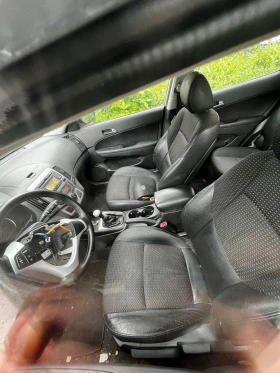 Hyundai I30 1.6 CRDi, снимка 5