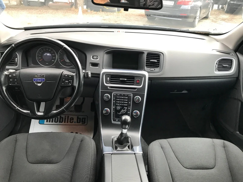 Volvo V60 NAVI 1.6-150к.с., снимка 9 - Автомобили и джипове - 39375720