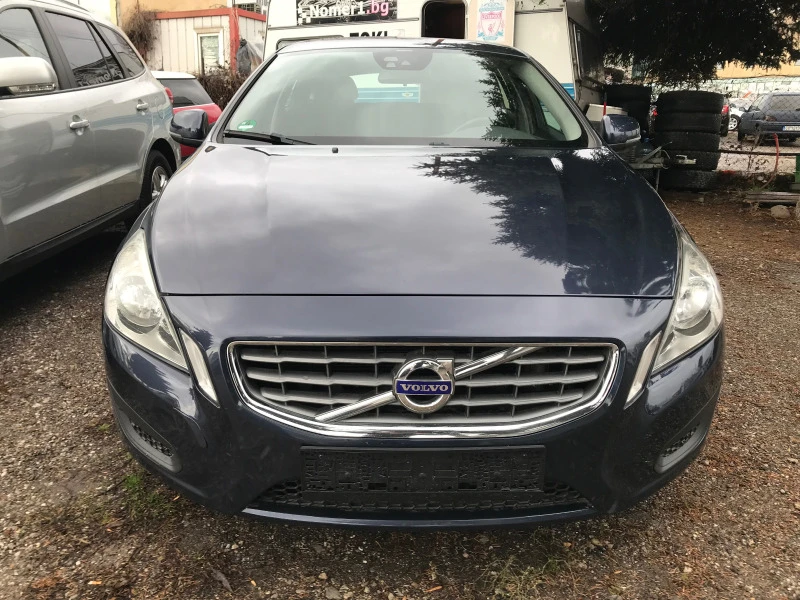 Volvo V60 NAVI 1.6-150к.с., снимка 3 - Автомобили и джипове - 39375720