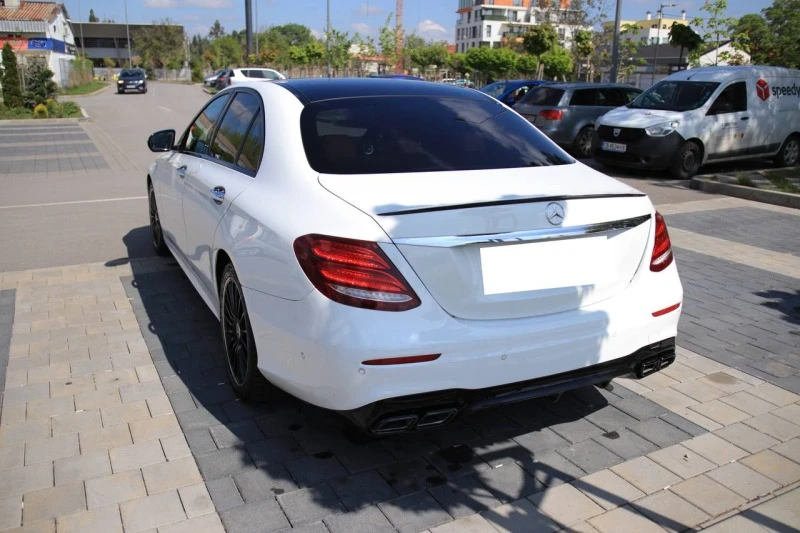 Mercedes-Benz E 220 AMG/360 Kameri/Burmester/Digital/Full Ambient, снимка 3 - Автомобили и джипове - 45492024