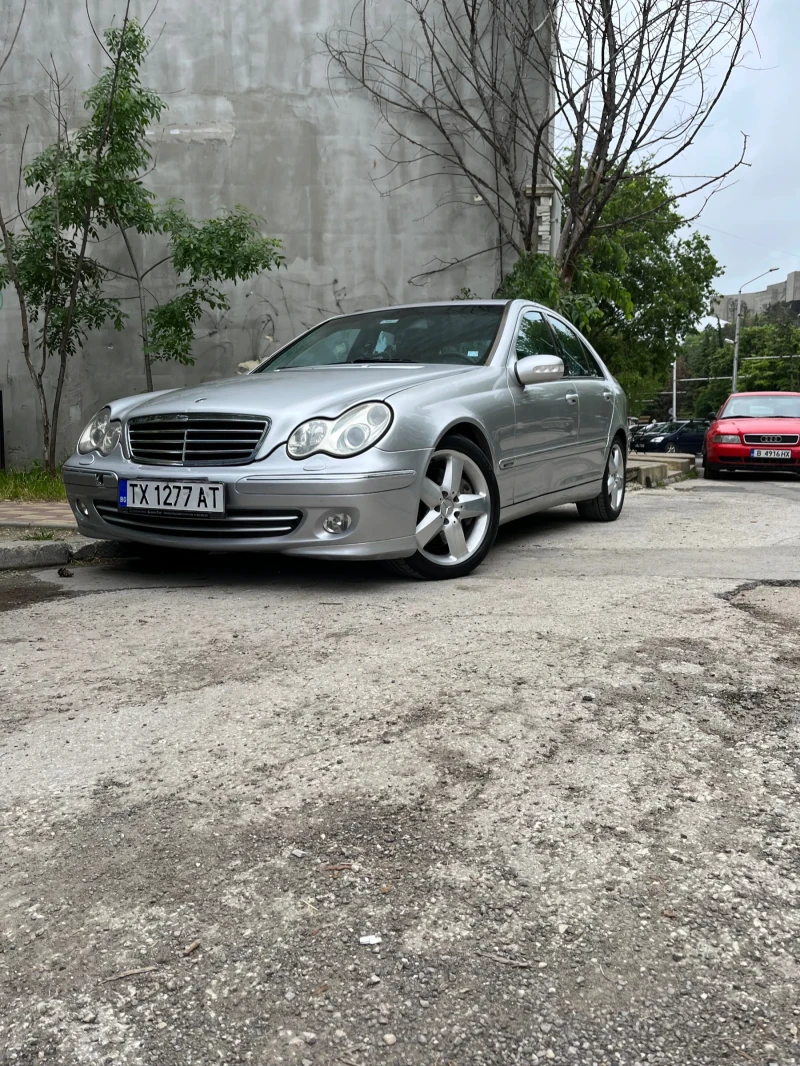 Mercedes-Benz C 220 Avangard, снимка 2 - Автомобили и джипове - 47109845