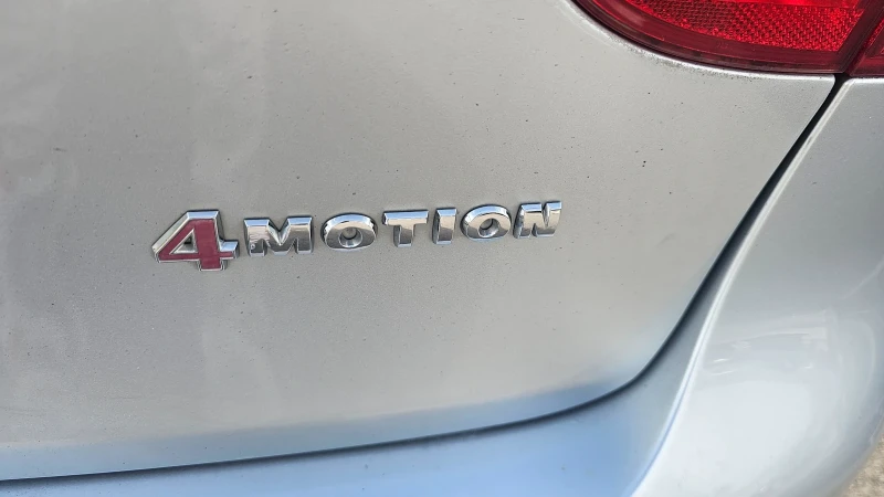 VW Golf 2.0i-NAVI-4.MOTION-, снимка 14 - Автомобили и джипове - 47807391