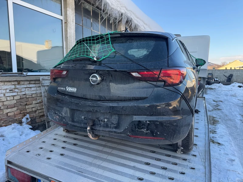 Opel Astra 1, 4i Turbo, снимка 2 - Автомобили и джипове - 49225453