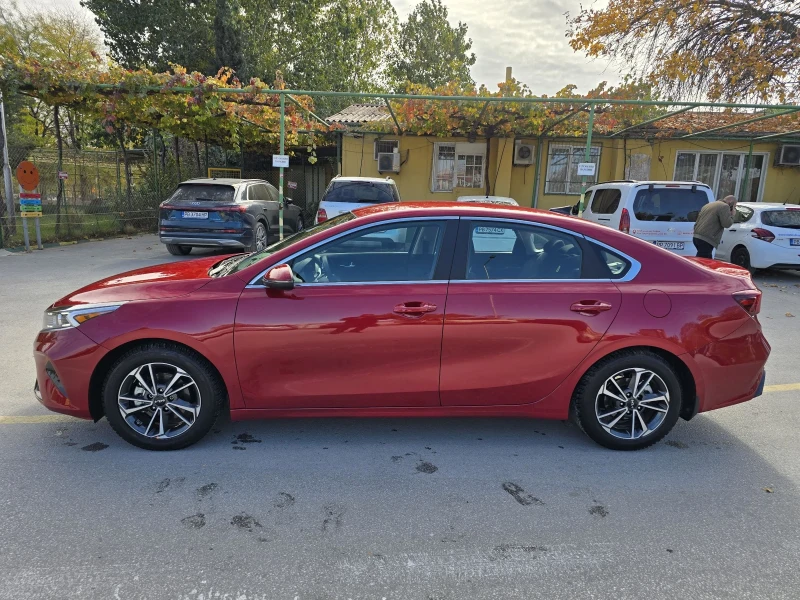 Kia Forte, снимка 3 - Автомобили и джипове - 49550973