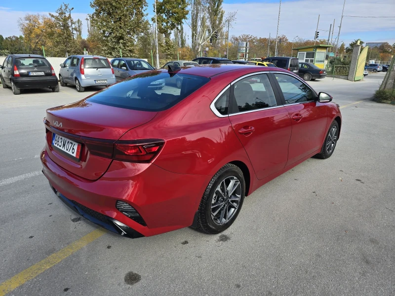 Kia Forte, снимка 4 - Автомобили и джипове - 49550973