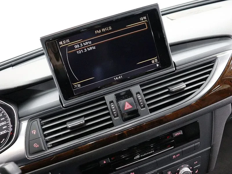 Audi A6 3.0 TDI Quattro, снимка 8 - Автомобили и джипове - 55056577