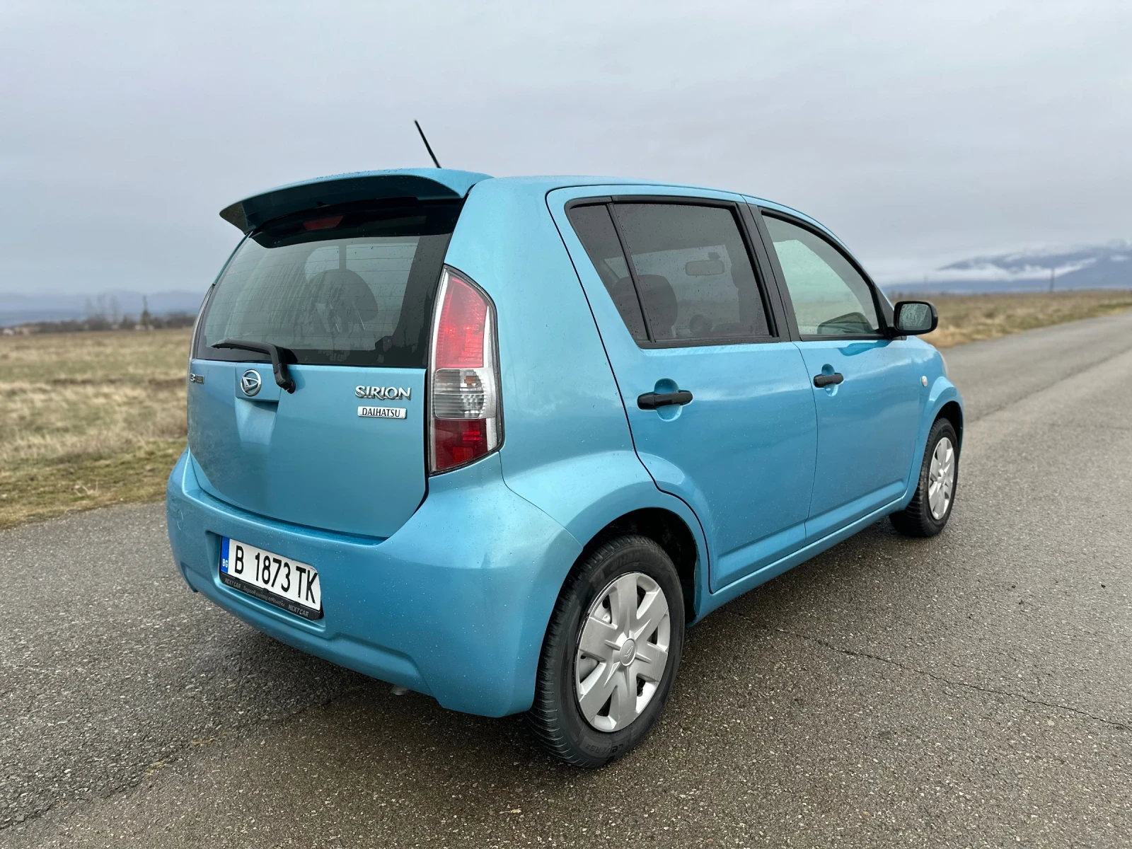 Daihatsu Sirion АВТОМАТИК 4х4 - изображение 6