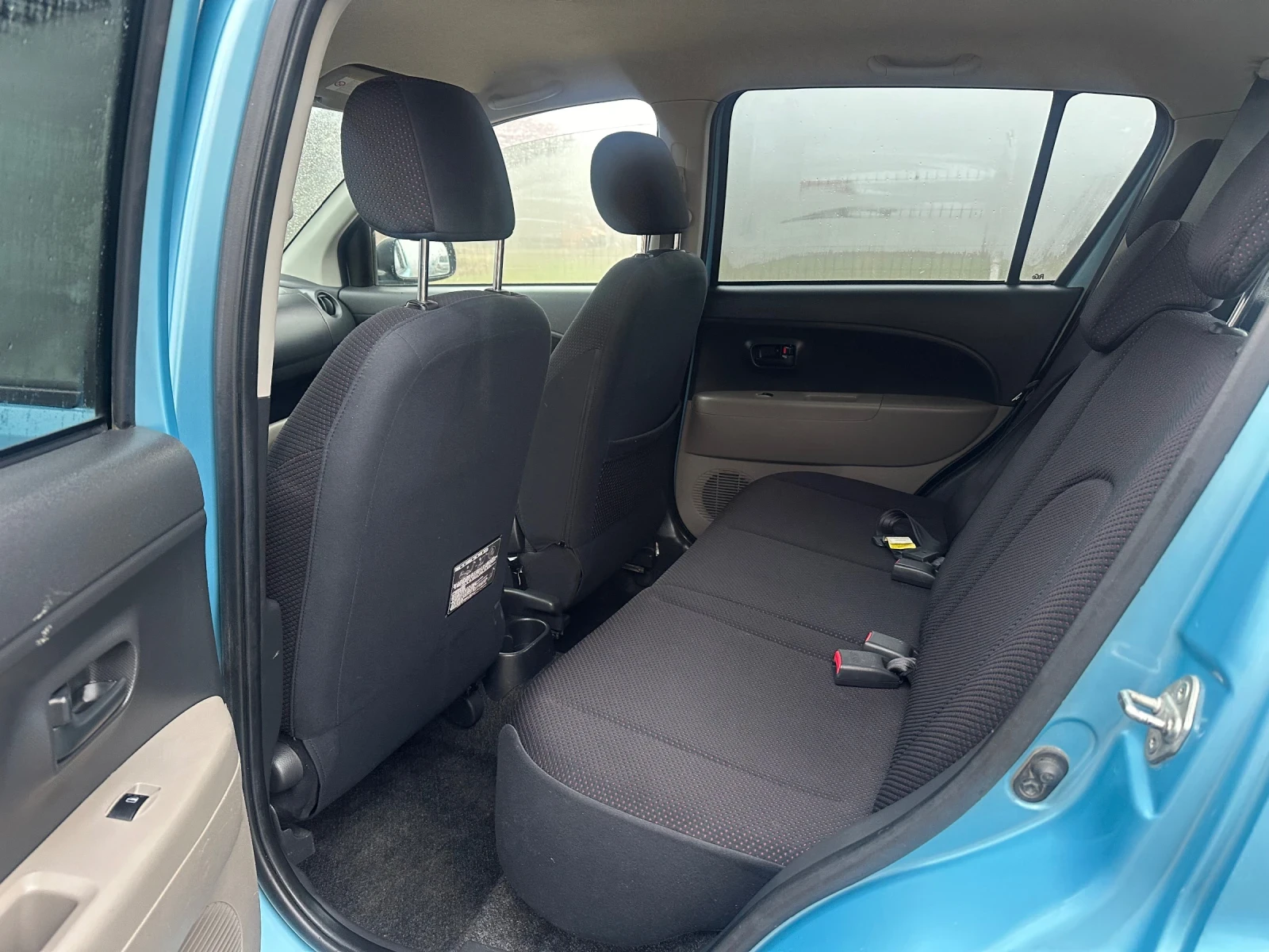 Daihatsu Sirion АВТОМАТИК 4х4 - изображение 9