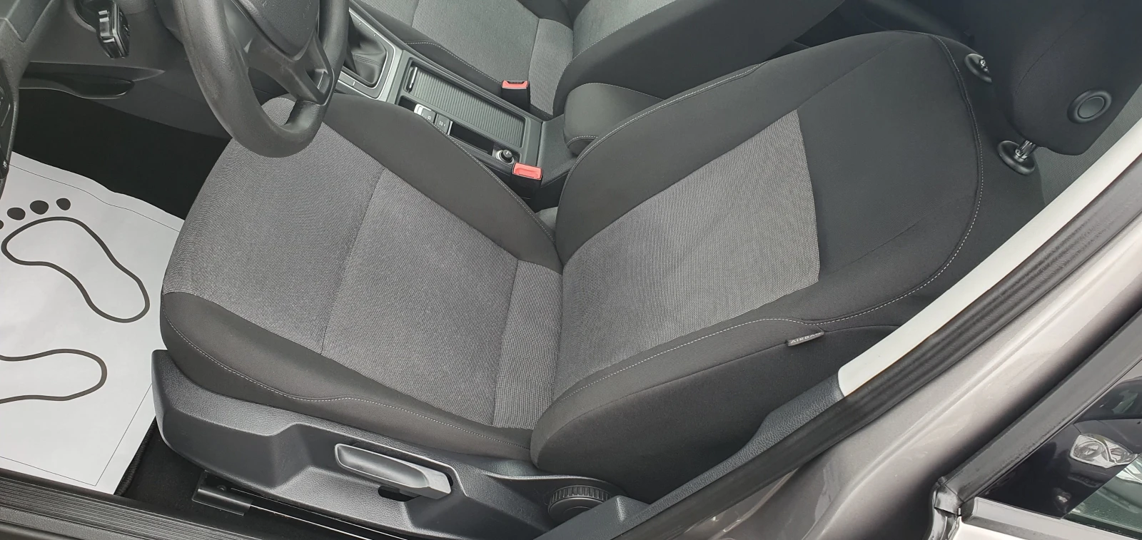 VW Golf 1.6TDI- 110кс-6ск- NAVI - изображение 9