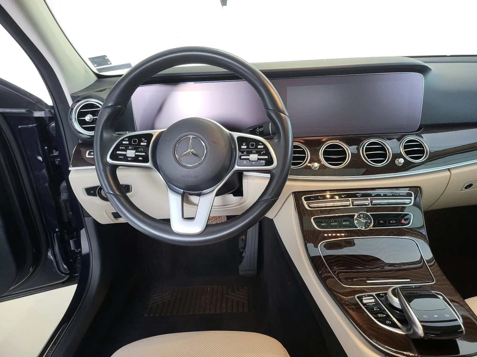 Mercedes-Benz E 400  - изображение 10