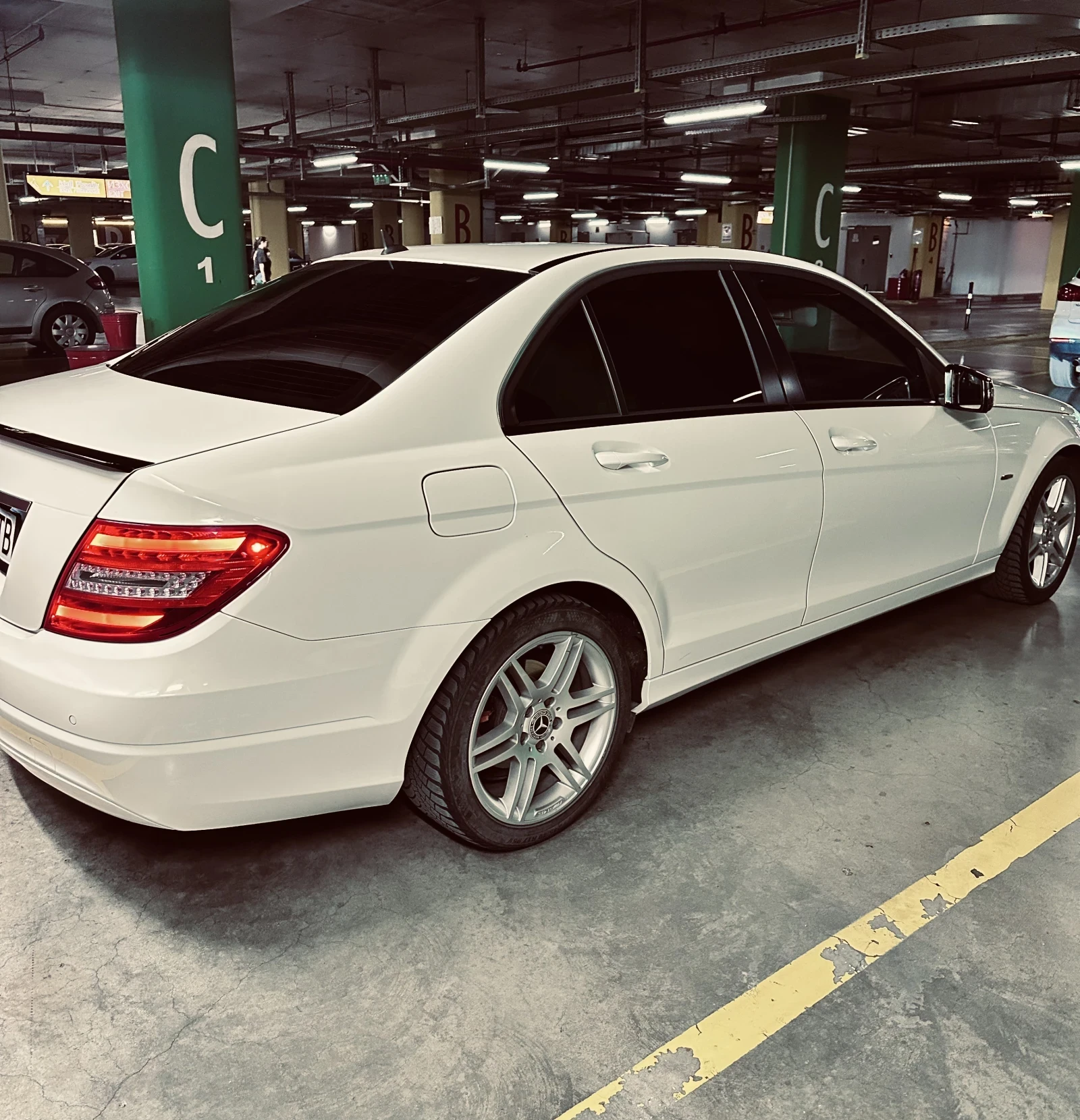 Mercedes-Benz C 200  - изображение 5