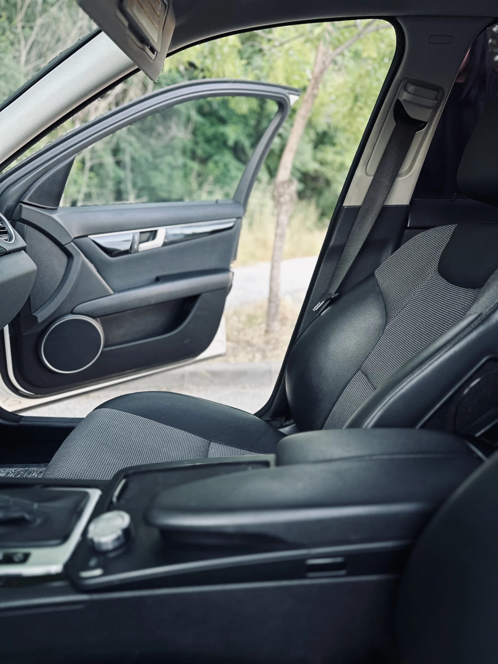 Mercedes-Benz C 200 | Mobile.bg   14