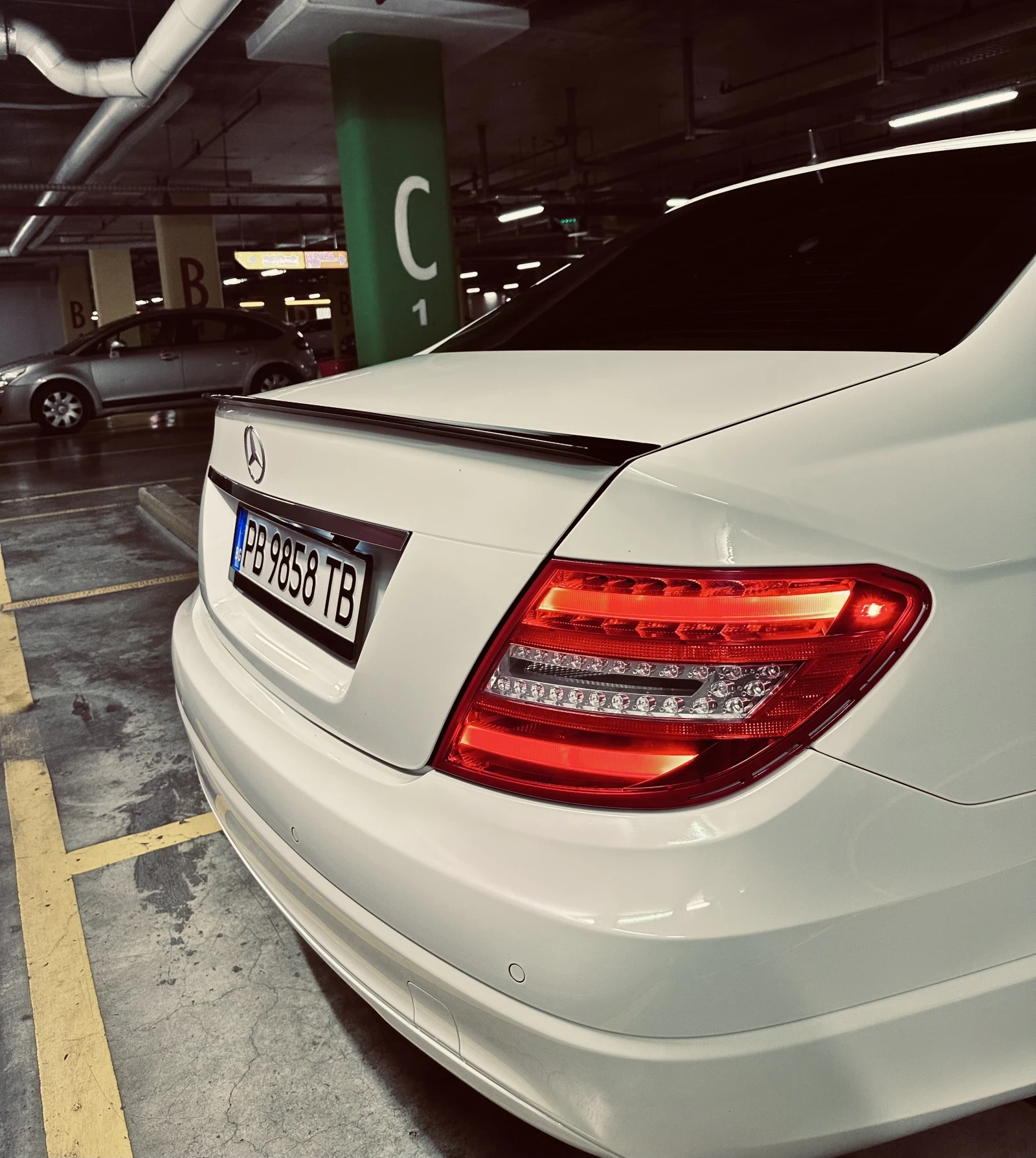 Mercedes-Benz C 200  - изображение 4