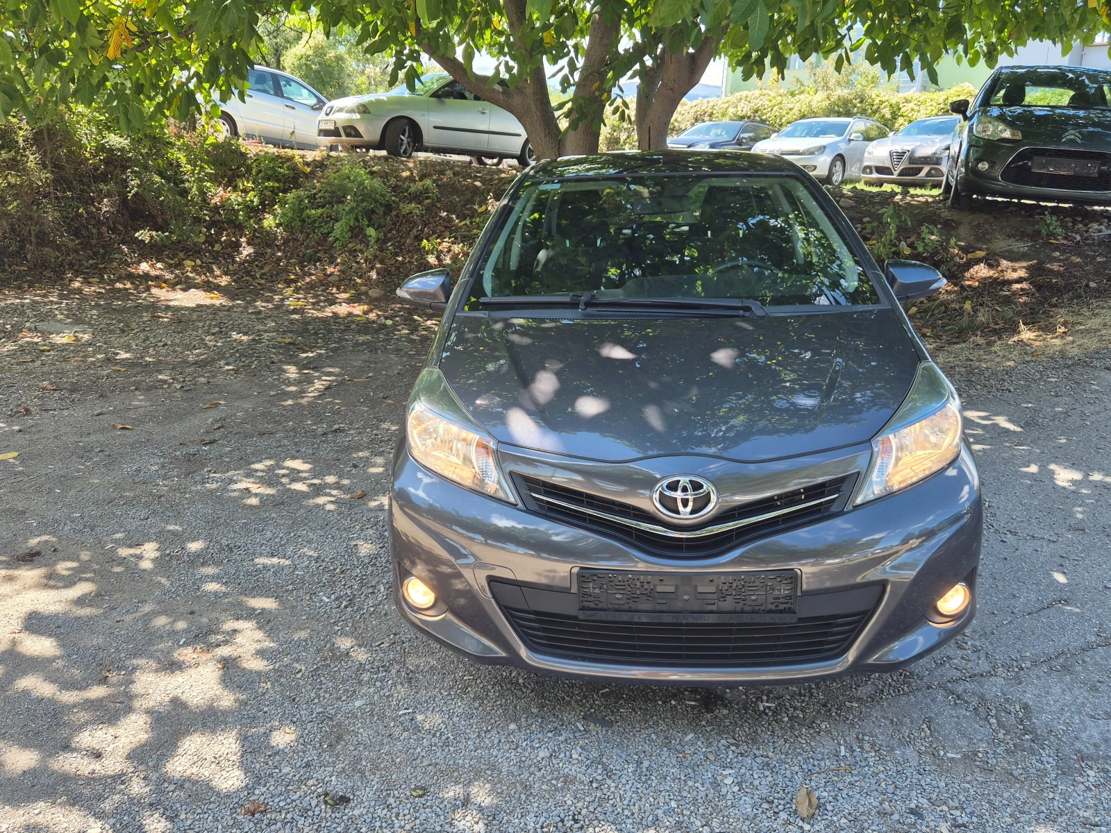 Toyota Yaris 1.3VVT-I NAVI CAMERA КЛИМАТРОНИК Л.ДЖАНТИ 16 - изображение 2